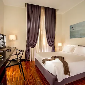 Suitedreams 2*, Roma İtalya