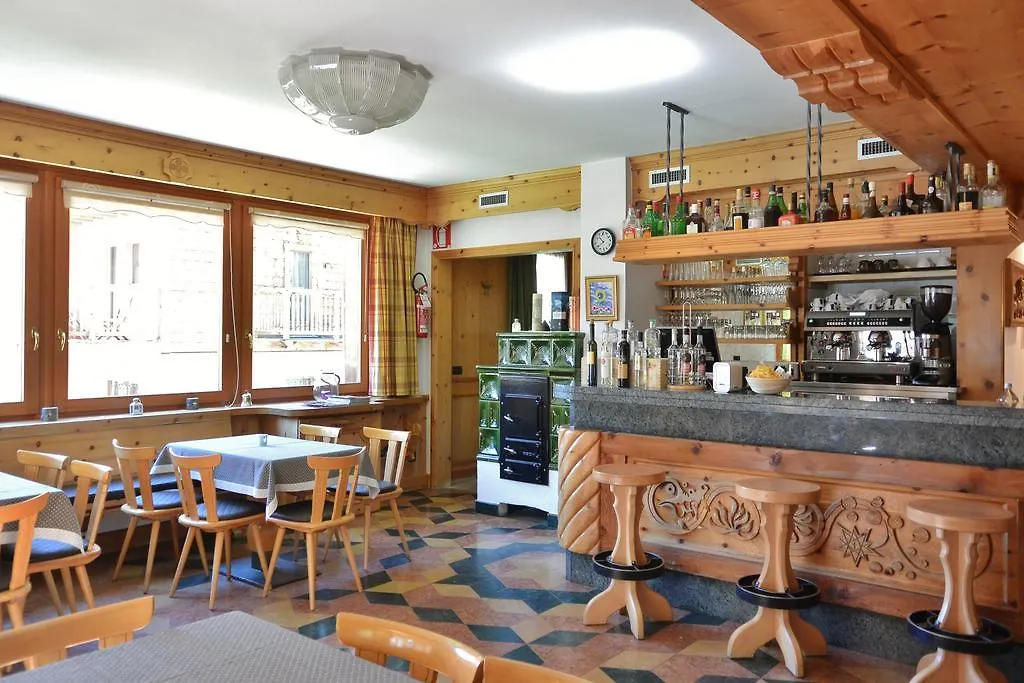 Hotel Posta Ливиньо 4*,  Италия