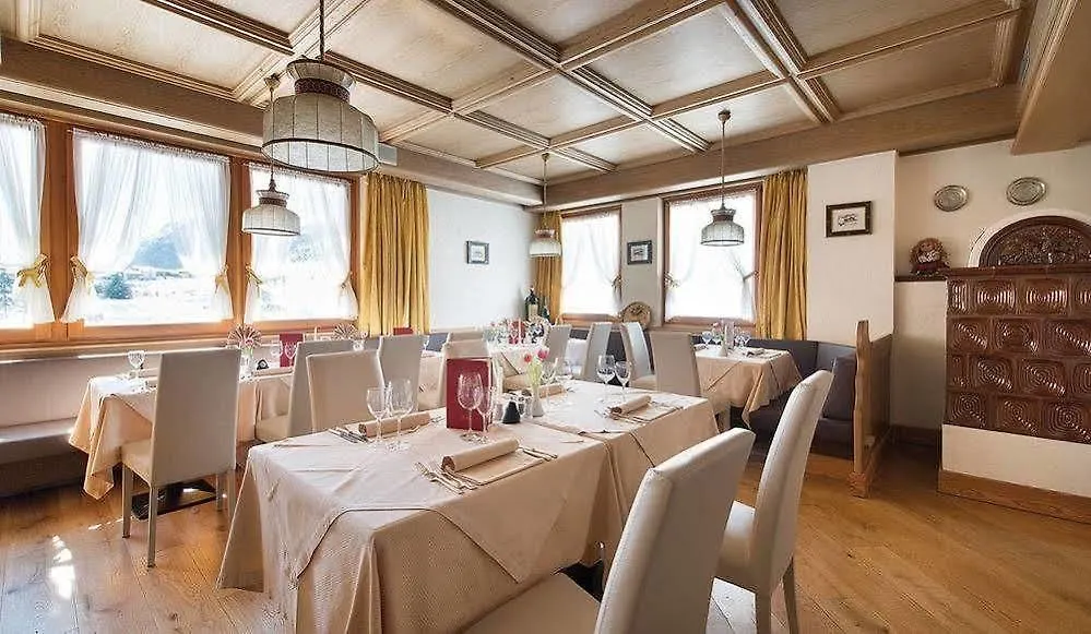 Hotel Posta Ливиньо 4*,  Италия