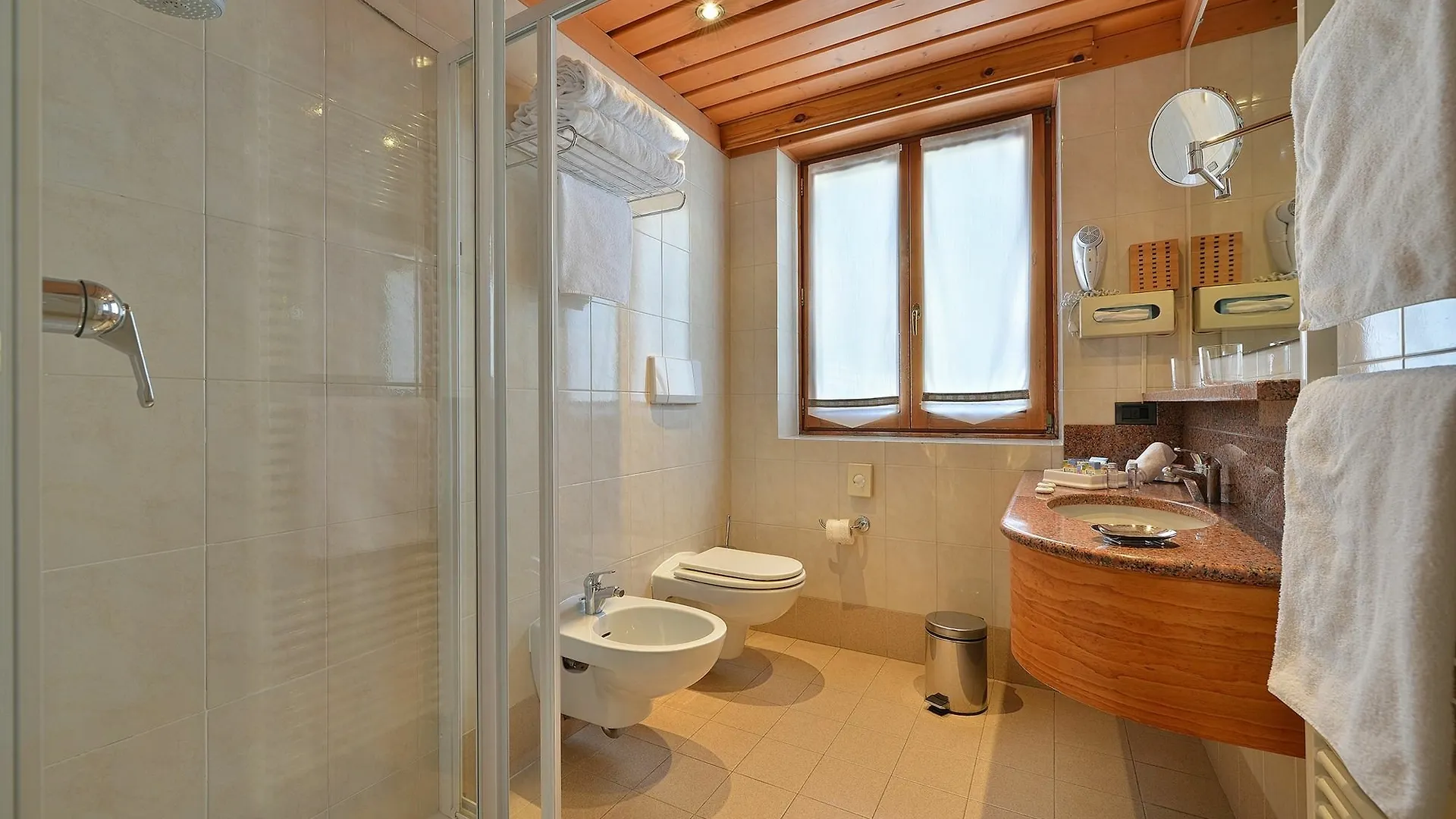 Hotel Posta Ливиньо